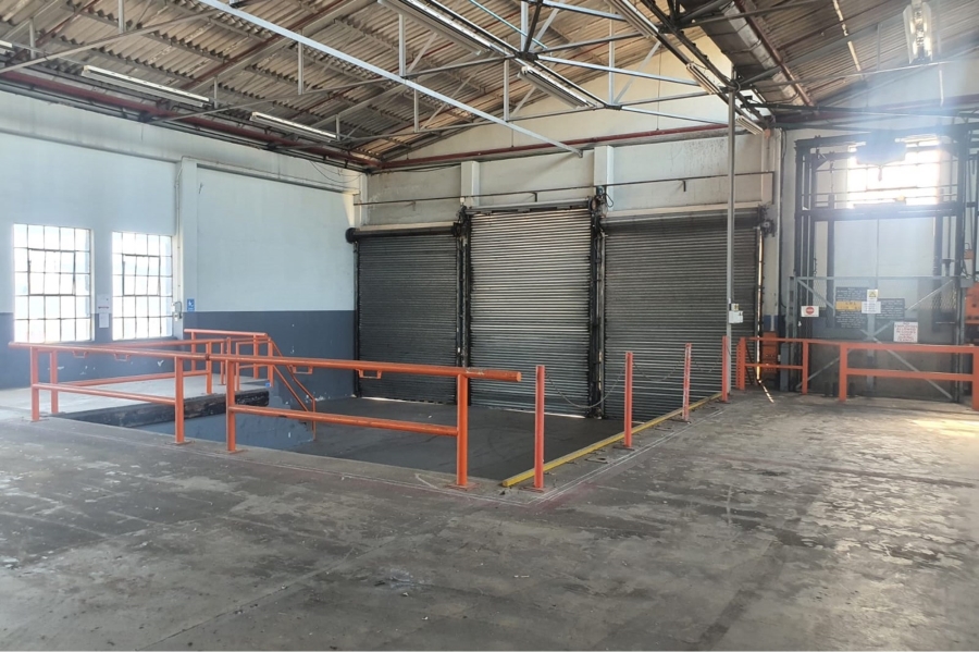 To Let commercial Property for Rent in Sidwell Eastern Cape